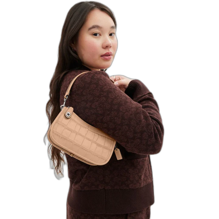 COACH | Swinger 20 Bag in Buff